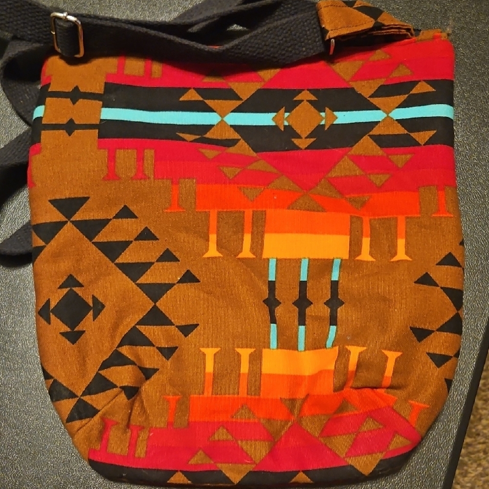 Geometric Pattern Crossbody Bag - image 3